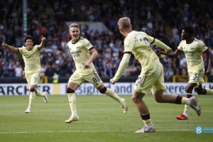  阿森纳厄德高任意球双响屠伯恩利  