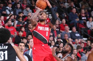  利拉德60分创本赛季得分新高  