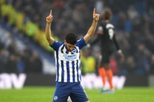  孙兴慜千里走单骑热刺绝杀曼城进前四  