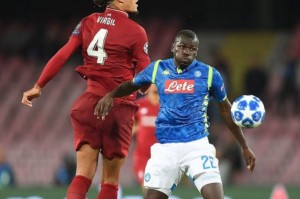  利物浦防线崩盘，皇萨仁名宿克洛普场边发怒  