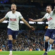  热刺双杀切尔西孔蒂变阵收获奇效  