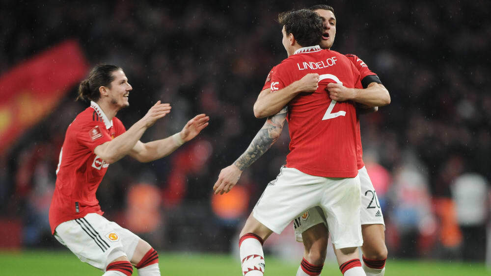  尤文图斯争议判罚受益保住联赛领头羊位置  